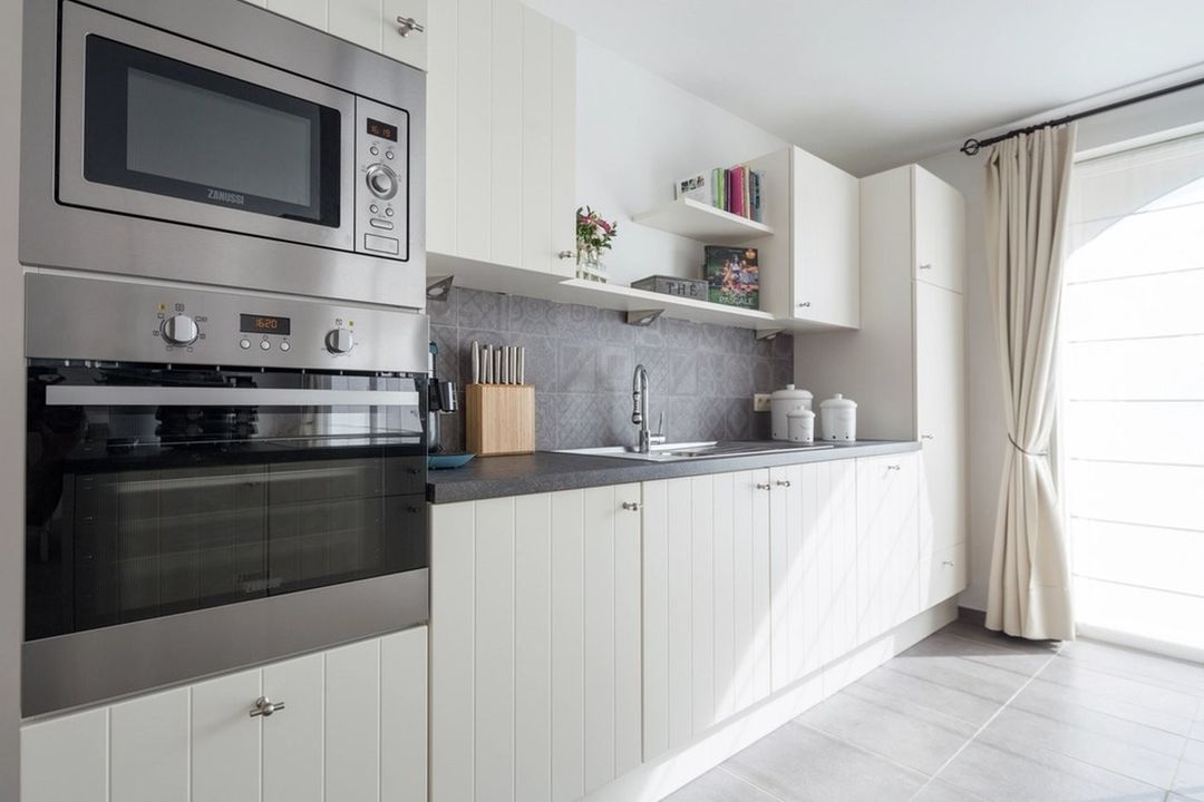 Kitchen, photo 3 of 6