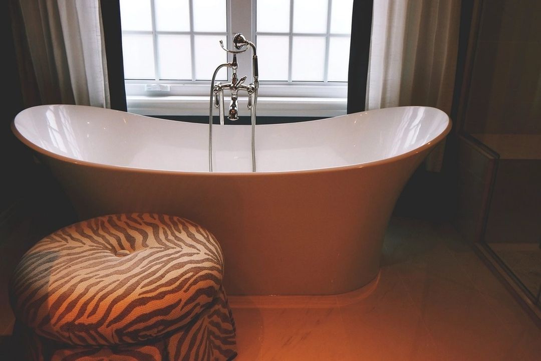 Bathroom, photo 4 of 6
