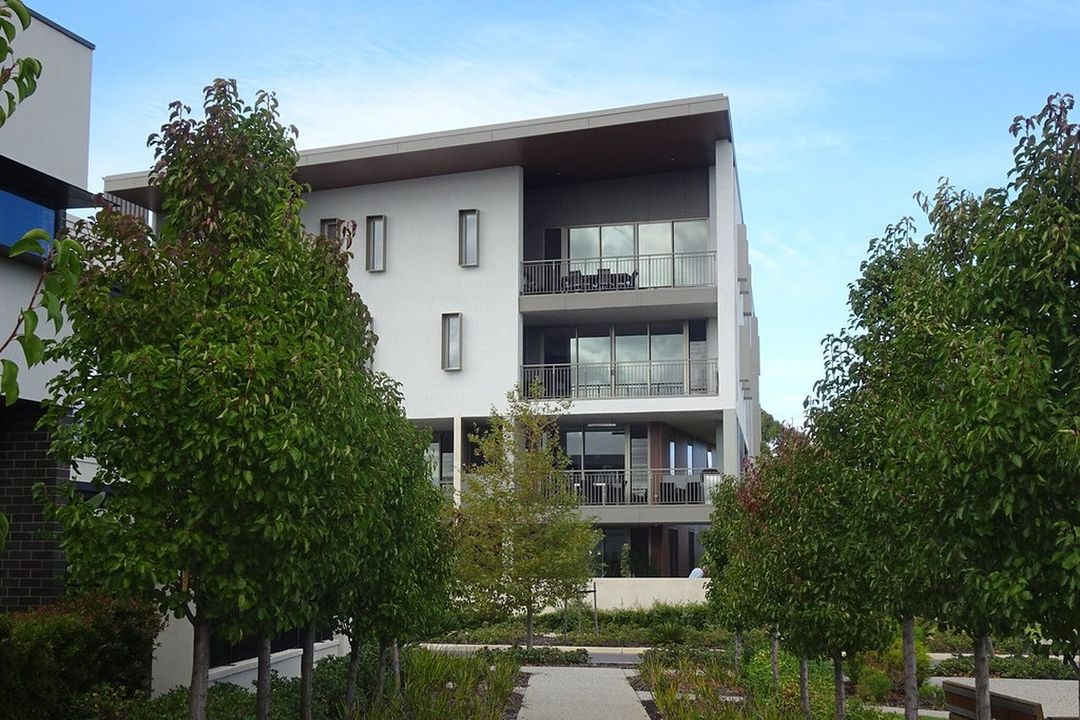 Balcony, photo 5 of 6